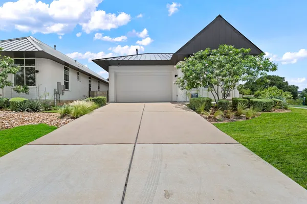 $422,500 | 121 Rough Crk Road, Georgetown, TX 78628