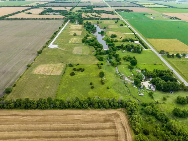 $225,000 | S30 T26 R03e, Benton, KS 67017