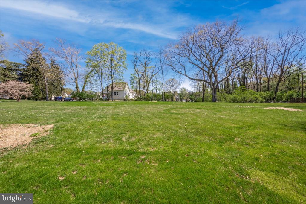 4904 Threadneedle Road Wilmington, DE 19807 - Photo 8 of 34