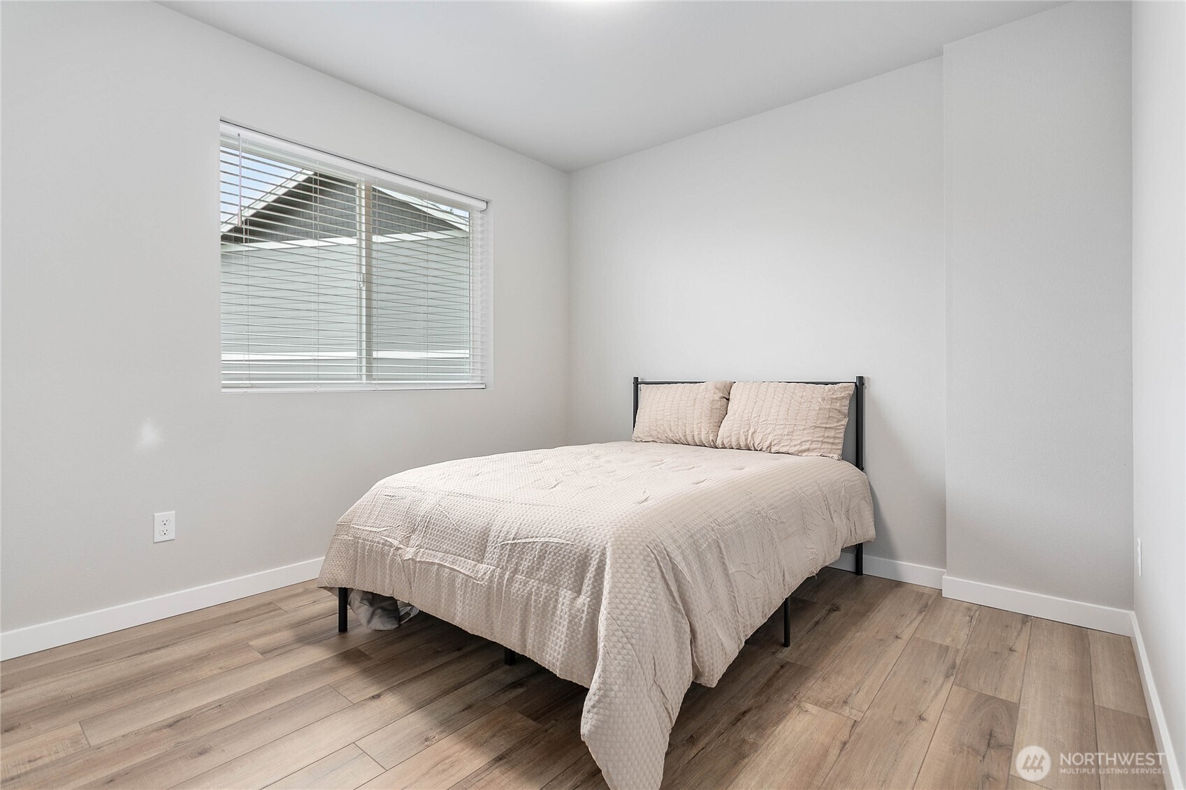 310 Everson Road, Unit D Everson, WA 98247 - Photo 36 of 37 Gallery Image 36