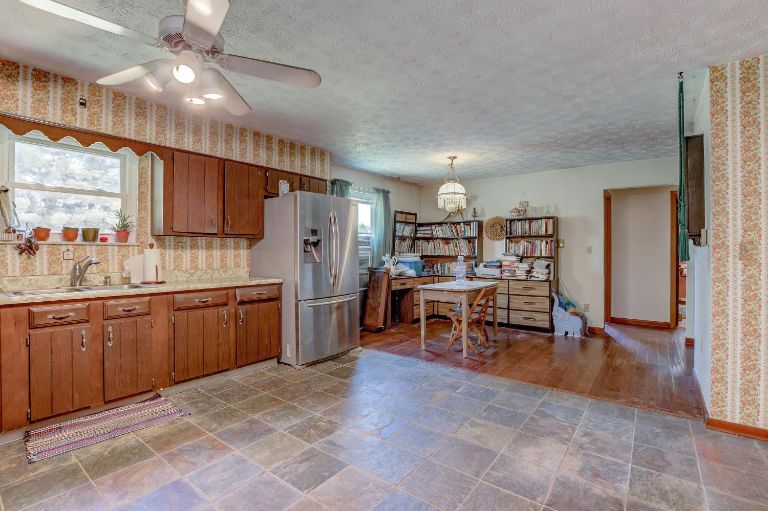 2458 Morman Road Hamilton, OH 45013 - Photo 8 of 24