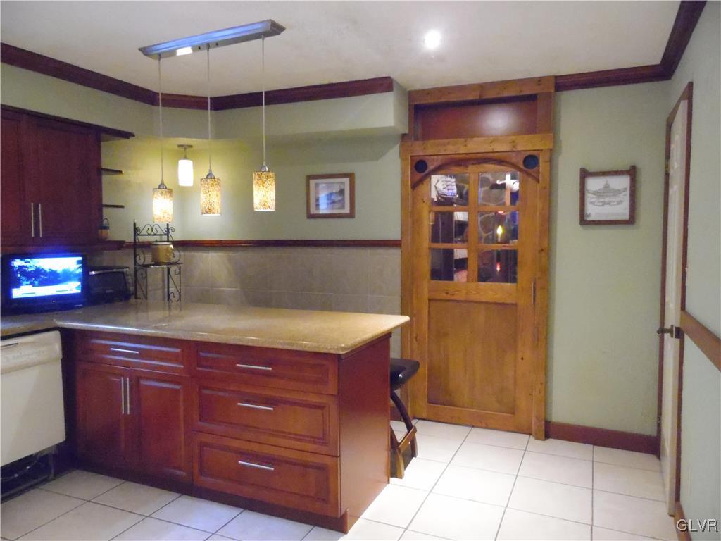 6733 Lower Court Slatington, PA 18080 - Photo 14 of 50 Gallery Image 14