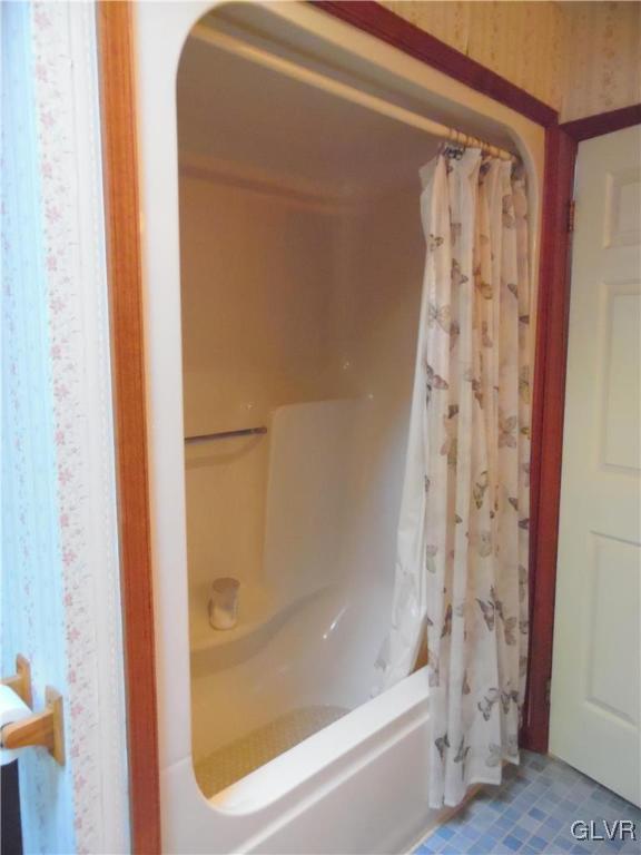 6733 Lower Court Slatington, PA 18080 - Photo 41 of 50 Gallery Image 41