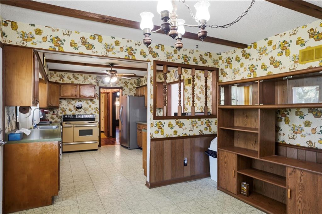 16670 Leavenworth Road Basehor, KS 66007 - Photo 6 of 50 Gallery Image 6