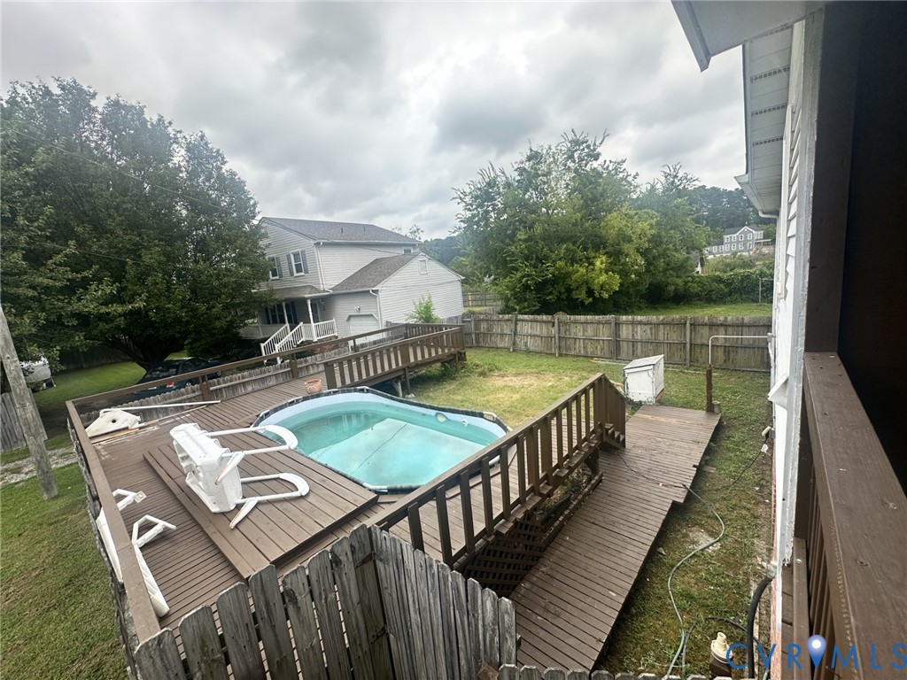 803 Beach Road Hampton, VA 23664 - Photo 7 of 43 a balcony with furniture