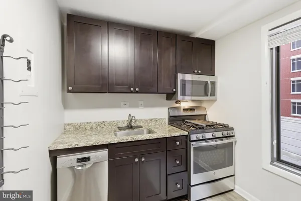 $1,895 | 1440 N Street Northwest, Unit 404, Washington, DC 20005