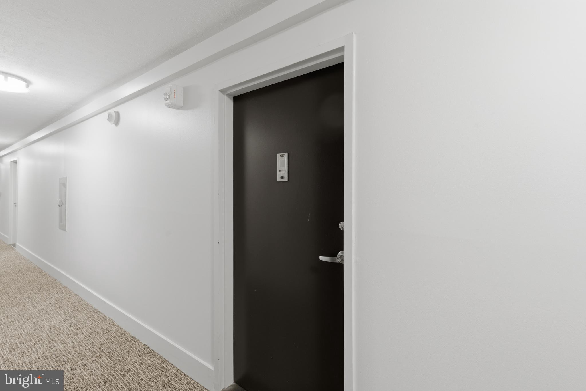 1440 Northwest N Street Northwest, Unit 404 Washington, DC 20005 - Photo 24 of 24 a view of a hallway