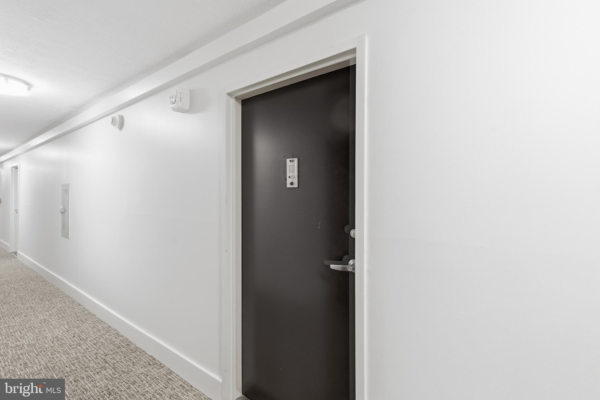 1440 Northwest N Street Northwest, Unit 404 Washington, DC 20005 - Photo 7 of 24 a view of a hallway