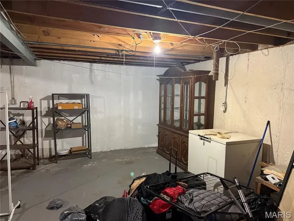 $1,350 | 1415 Wishart Place, St. Louis, MO 63132