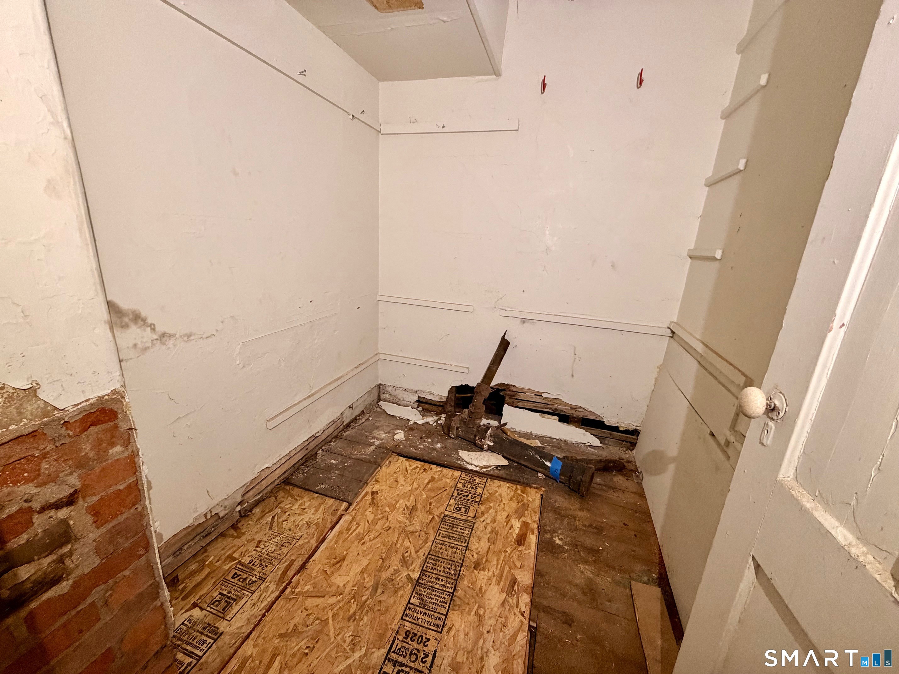 86 Linsley Avenue Meriden, CT 06451 - Photo 15 of 24 a bedroom with a bed and a window