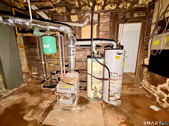 $197,600 | 86 Linsley Avenue, Meriden, CT 06451