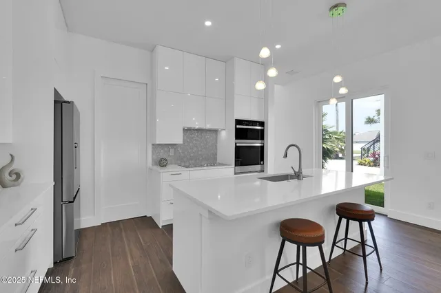 $749,900 | 156 Capri Drive, Ormond Beach, FL 32176