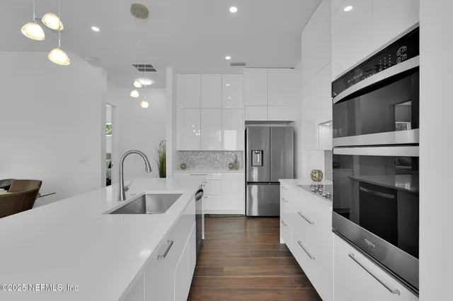 $749,900 | 156 Capri Drive, Ormond Beach, FL 32176