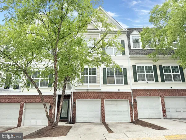 $350,000 | 1845 Cedar Cove Way, Woodbridge, VA 22191