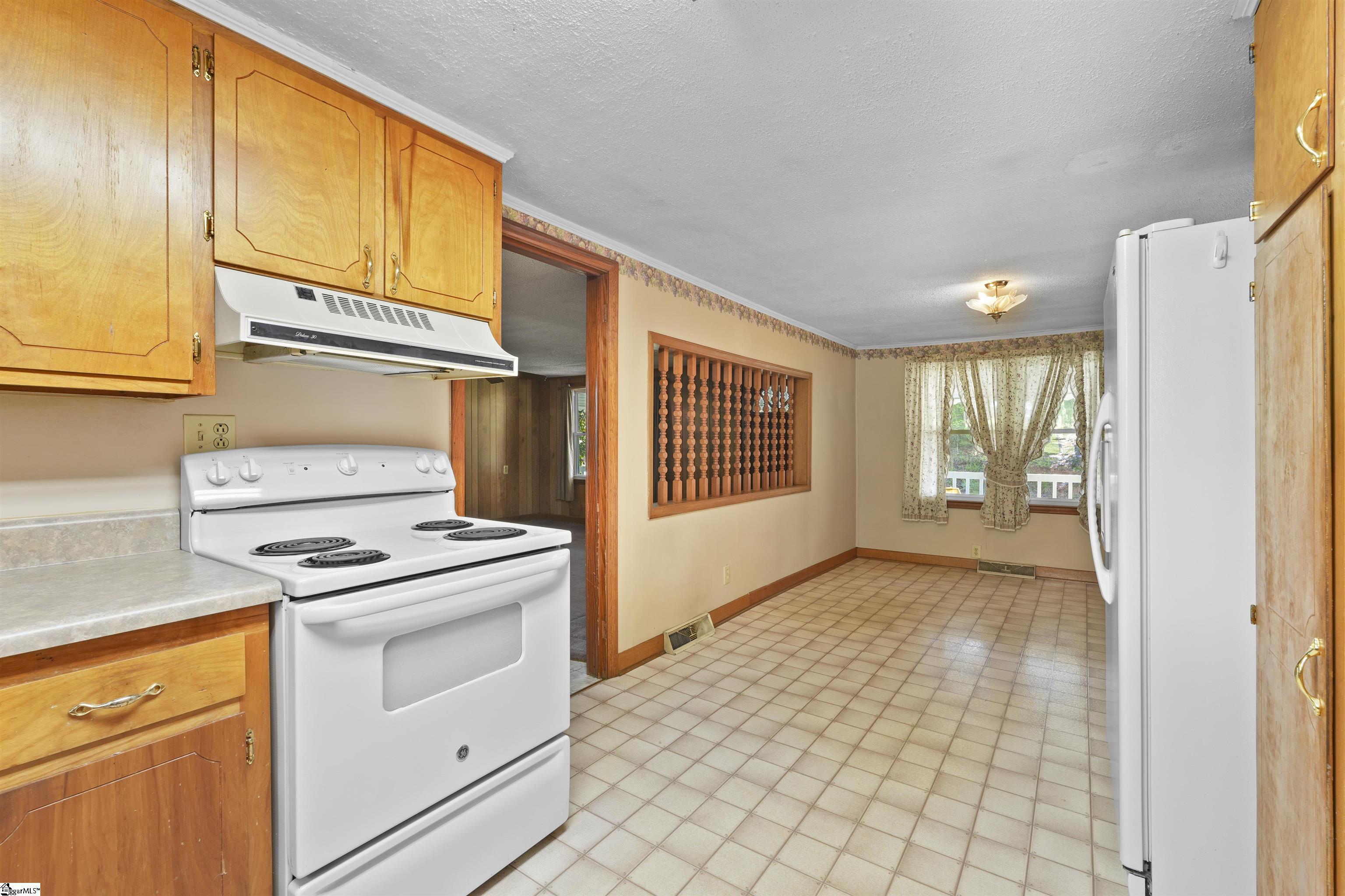 206 John Holliday Road Six Mile, SC 29682 - Photo 11 of 36