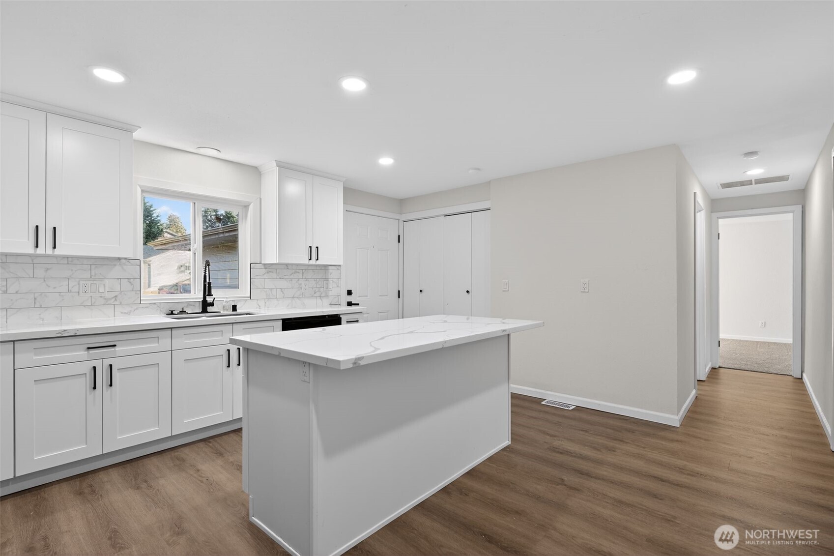 17843 110th Avenue Southeast Renton, WA 98055 - Photo 7 of 31