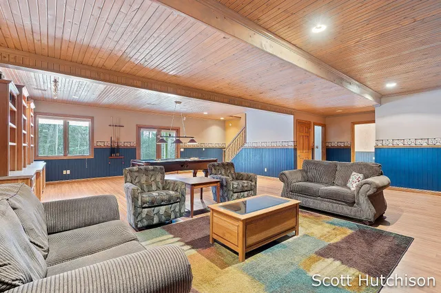 $516,900 | 7054 Green Timber Court, Greenville, MI 48838