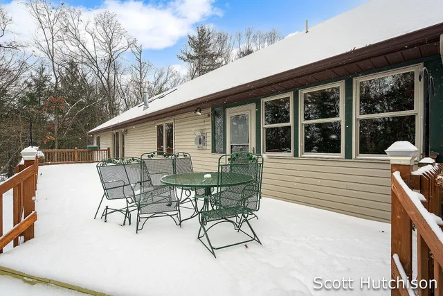 $516,900 | 7054 Green Timber Court, Greenville, MI 48838