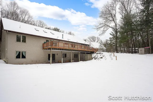 $516,900 | 7054 Green Timber Court, Greenville, MI 48838