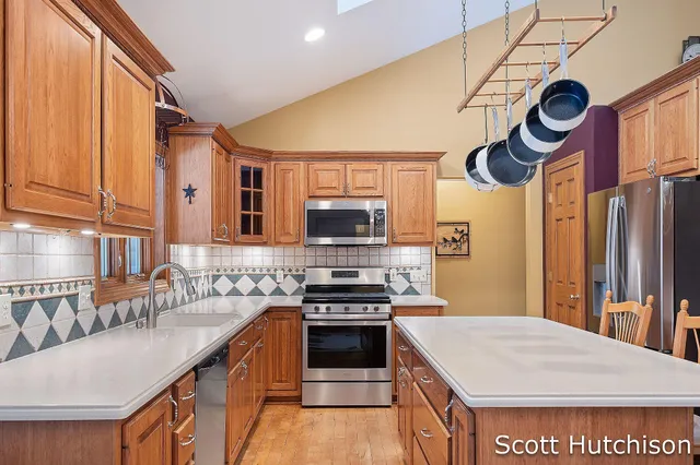 $516,900 | 7054 Green Timber Court, Greenville, MI 48838