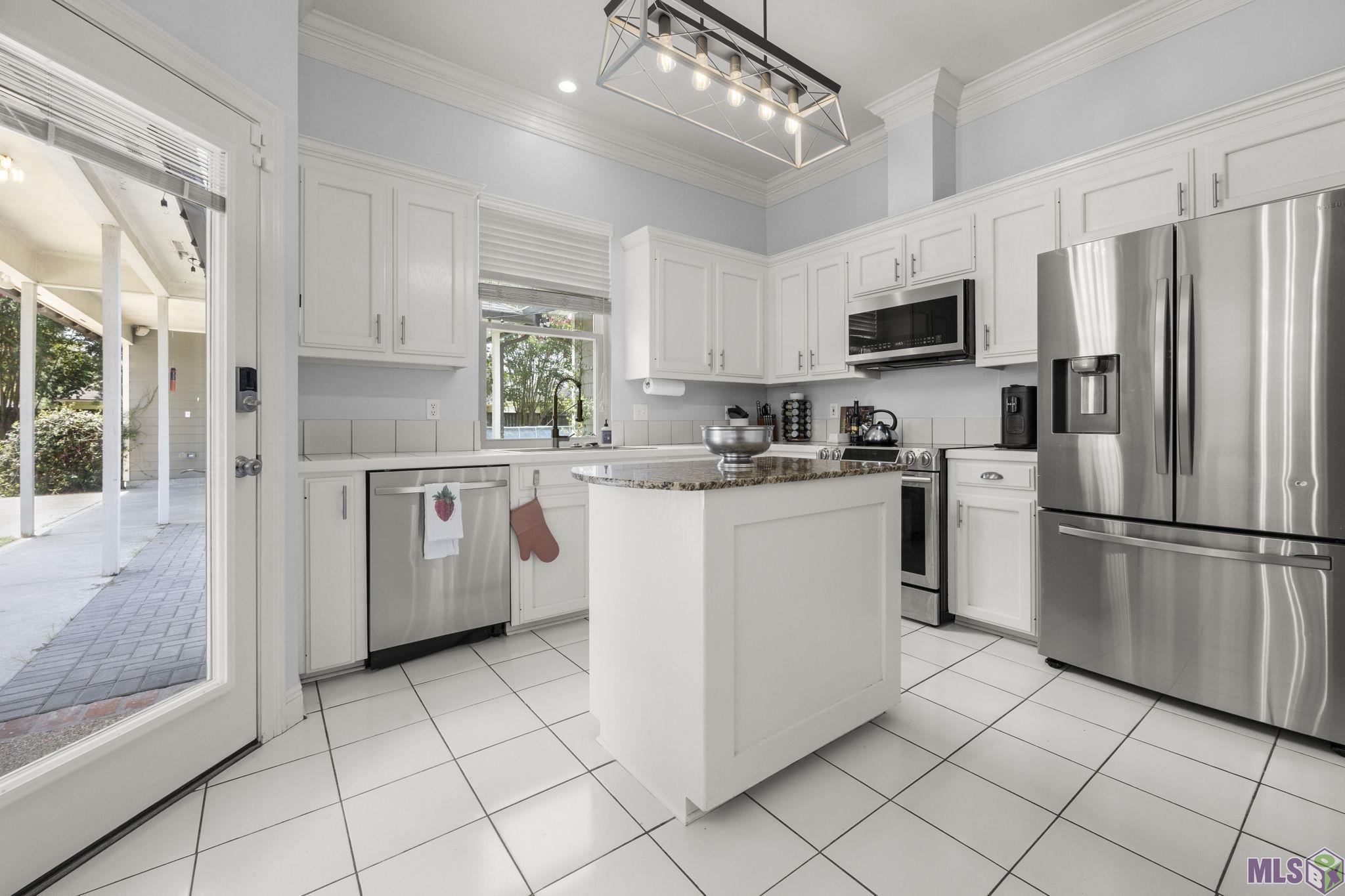 10352 Springbrook Avenue Baton Rouge, LA 70810 - Photo 7 of 21 Gallery Image 7