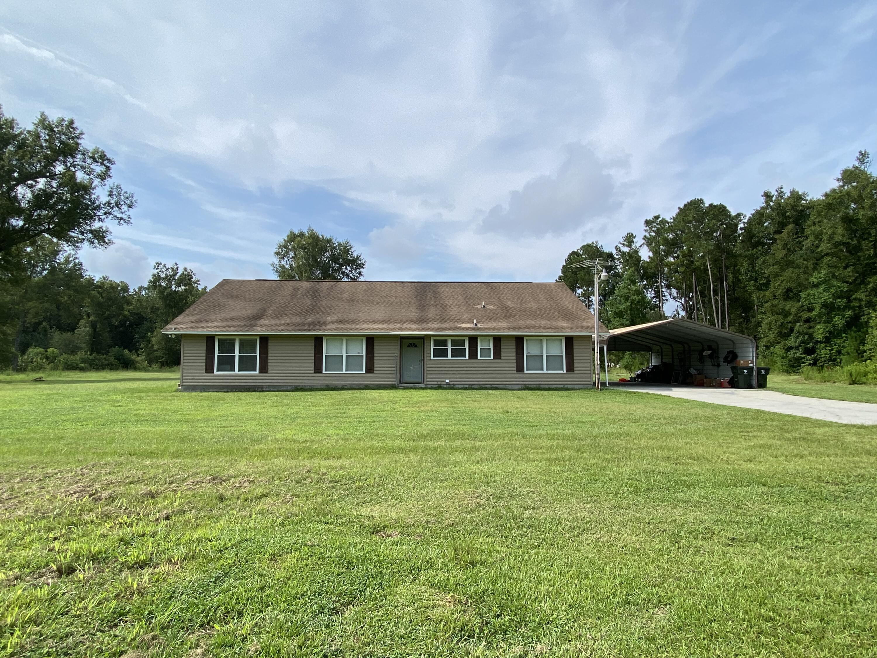 1287 Spring Grove Road Bonneau, SC 29431 - Photo 1 of 1 50E2F922-AB8C-4E4D-848C-1F2961EA99B6