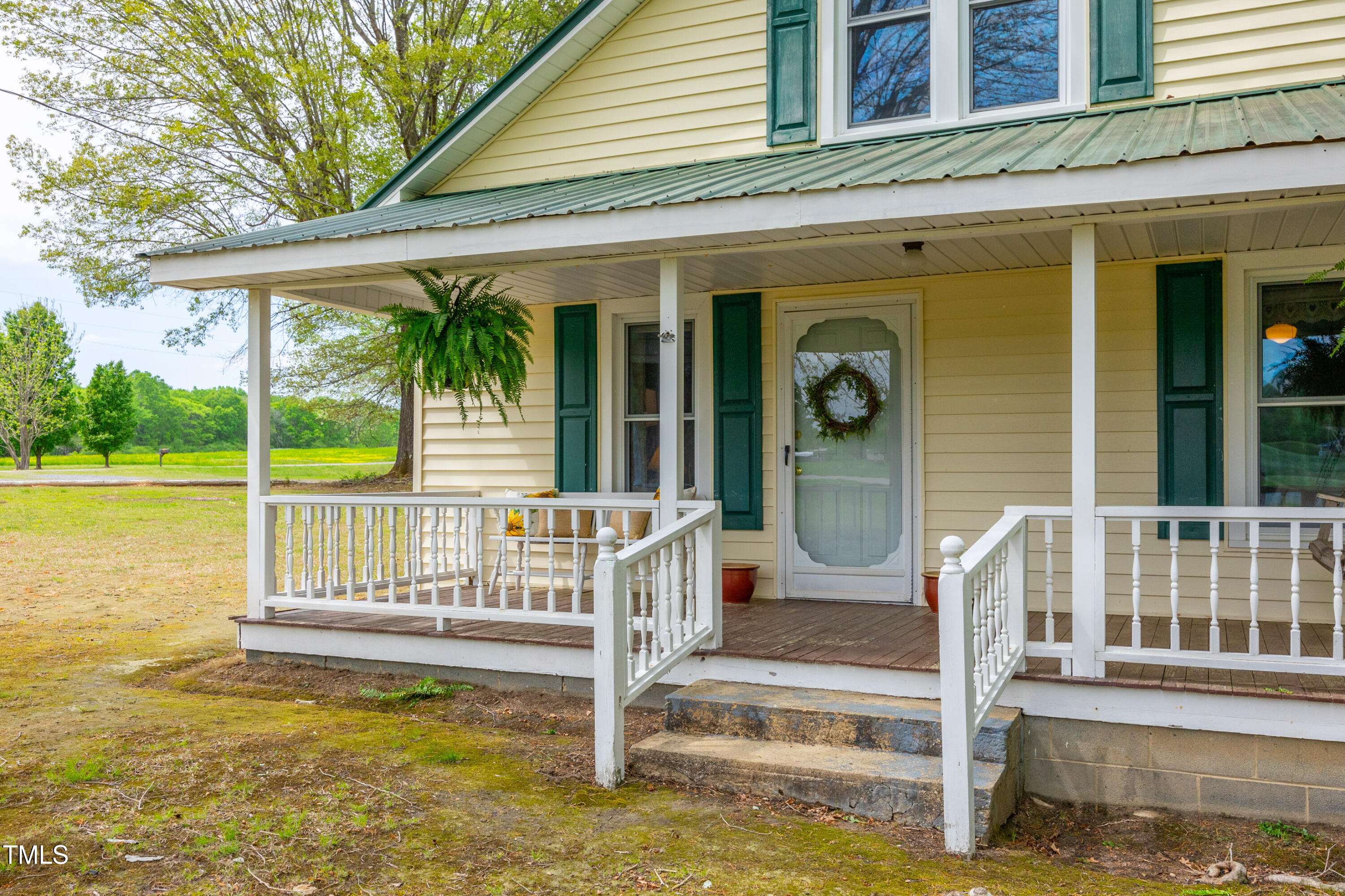 489 Purvis Farm Road Robbins, NC 27325 - Photo 5 of 32 489 Purvis Farm Road-5