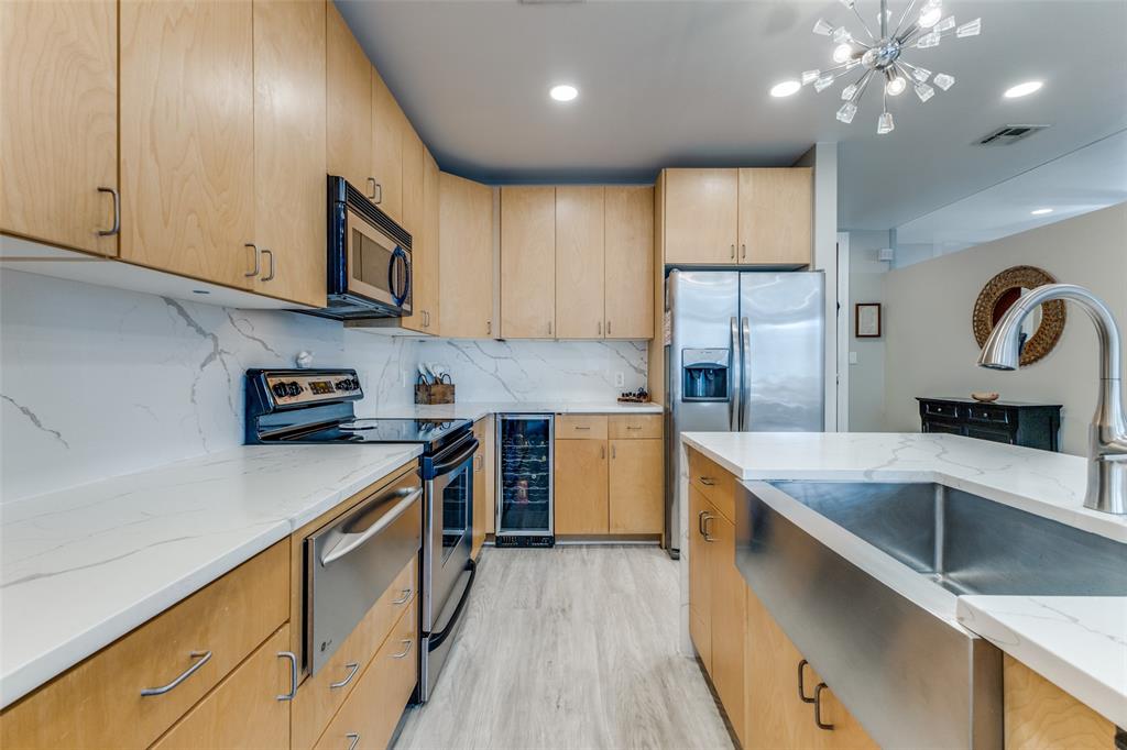 1505 Elm Street, Unit 1101 Dallas, TX 75201 - Photo 8 of 33