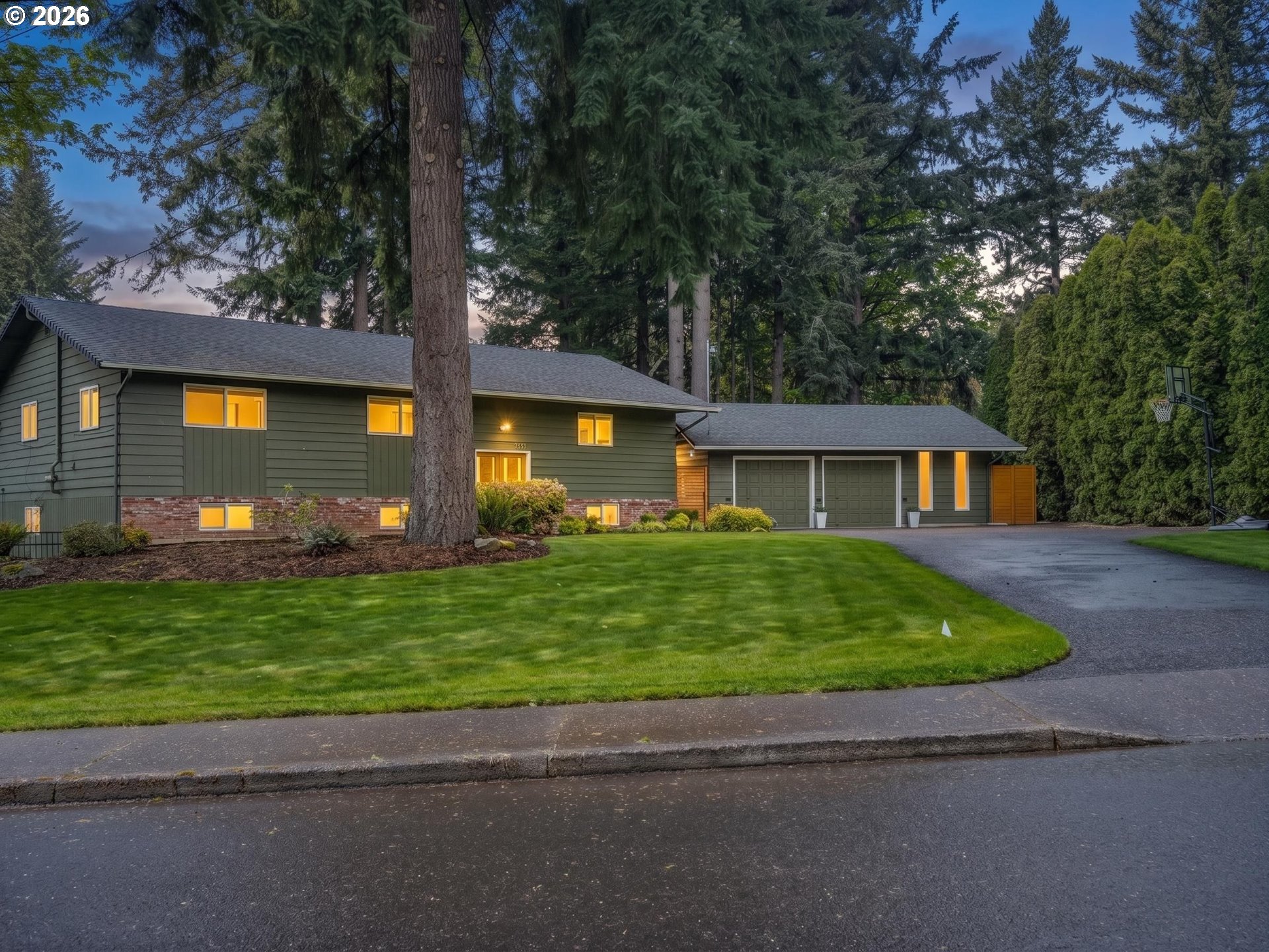 2414 Southeast Bella Vista Road Vancouver, WA 98683 - Photo 2 of 45 Exterior