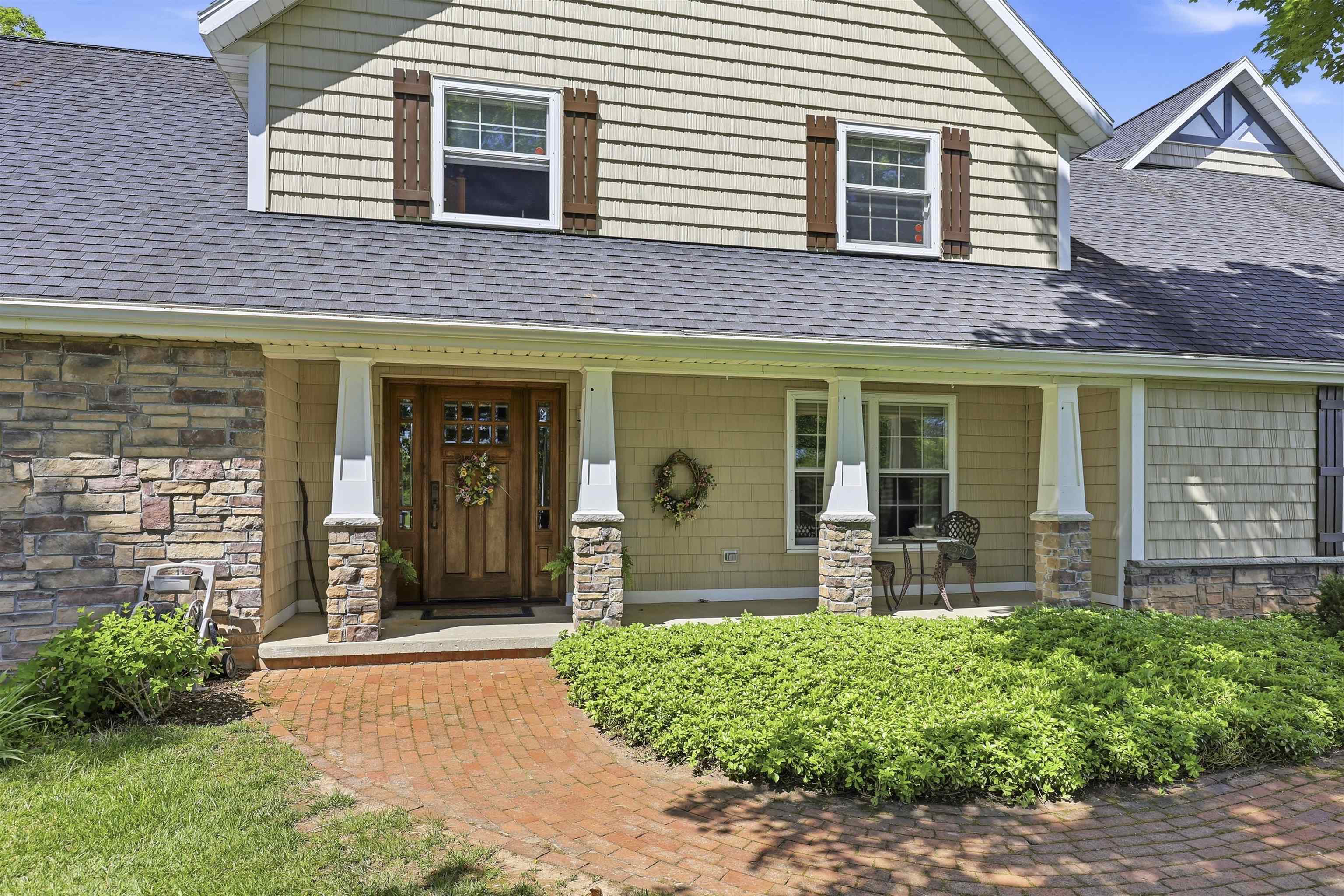 W2530 Brookhaven Drive Appleton, WI 54915 - Photo 7 of 65