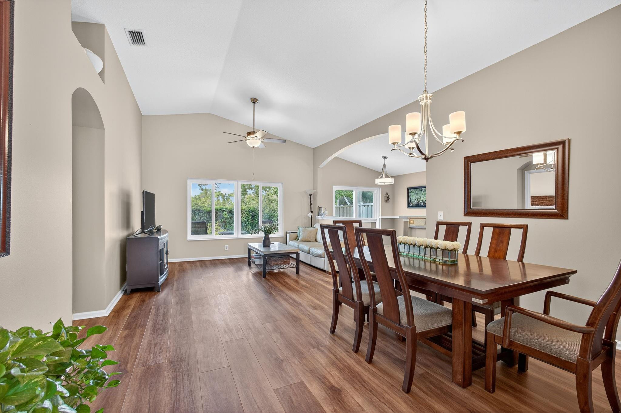 2474 Southeast Springtree Place Stuart, FL 34997 - Photo 4 of 32 Photo 4