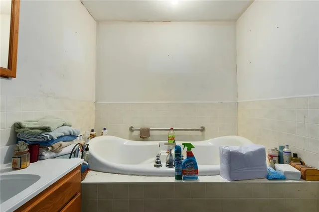 $400,000 | 13777 Bohrer Lane, Rayville, MO 64084