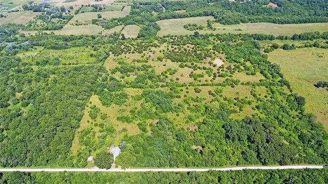 $400,000 | 13777 Bohrer Lane, Rayville, MO 64084