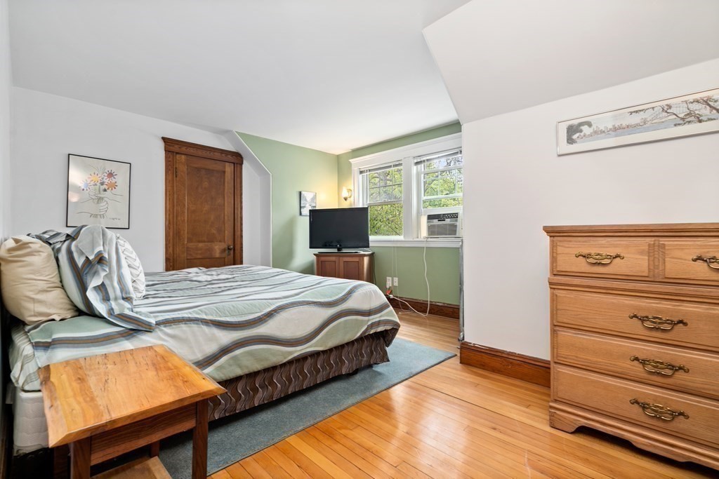 112 Sumner Road Brookline, MA 02445 - Photo 23 of 30