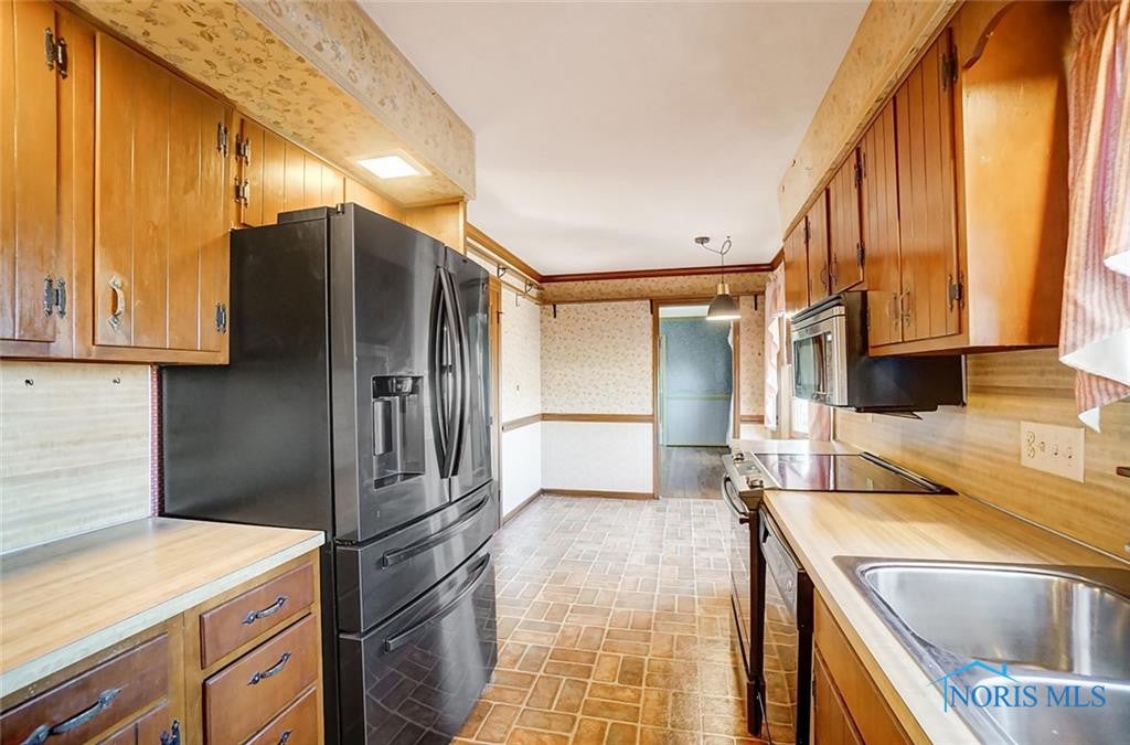 19200 Mercer Road Bowling Green, OH 43402 - Photo 17 of 50 Gallery Image 17