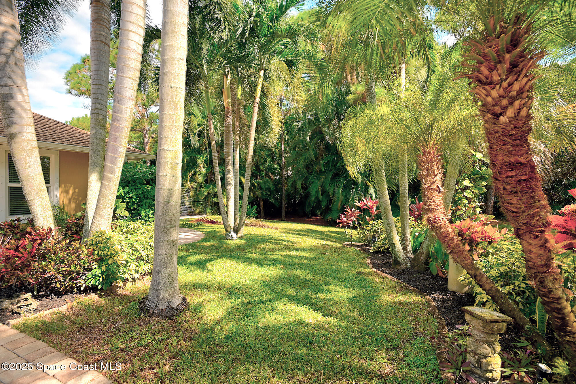 4580 Hunters Run Circle Grant, FL 32949 - Photo 15 of 55 a view of a yard in front of house