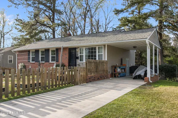$225,000 | 400 Hickory Court, Jacksonville, NC 28540