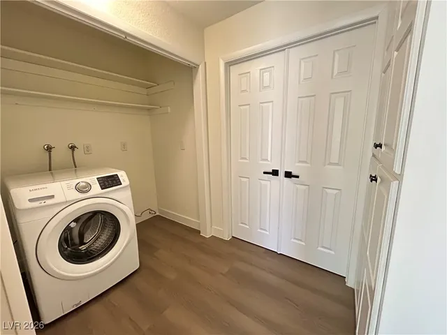 $2,350 | 5035 Meadow Grove Court, Las Vegas, NV 89120