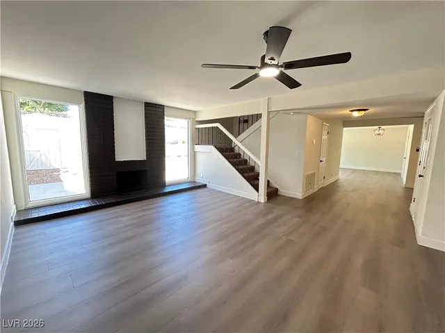 $2,350 | 5035 Meadow Grove Court, Las Vegas, NV 89120