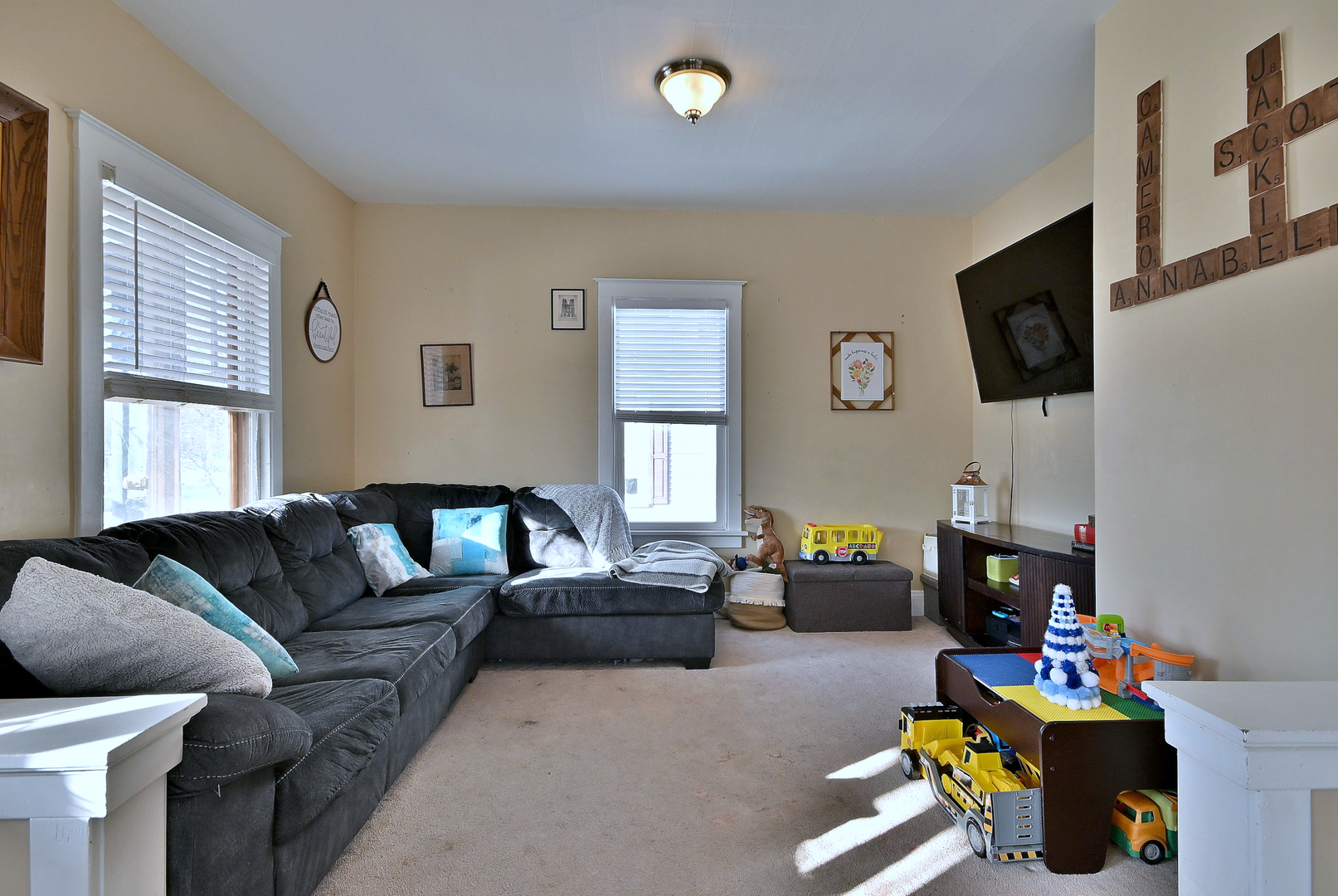 1113 Lewis Street DeKalb, IL 60115 - Photo 5 of 33