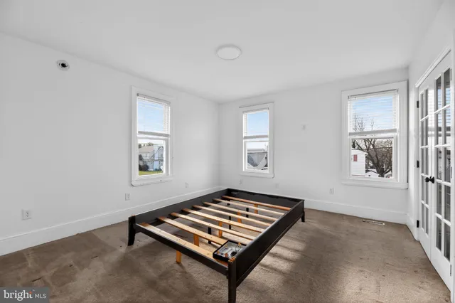 $440,000 | 810 Central Avenue, Glendora, NJ 08029