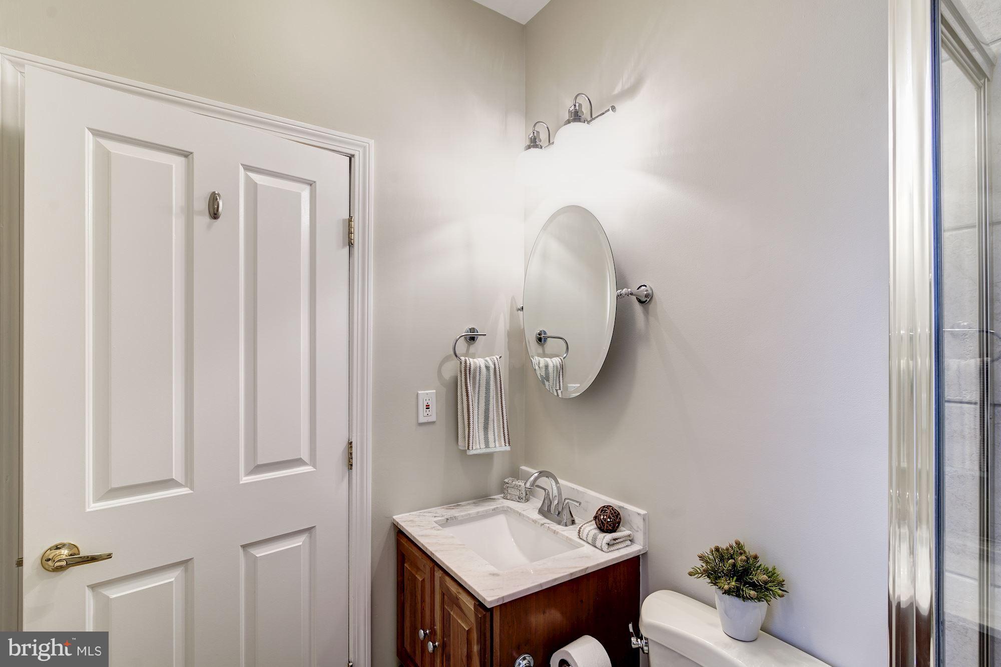 1307 R Street Northwest, Unit 3 Washington, DC 20009 - Photo 13 of 25 Bath