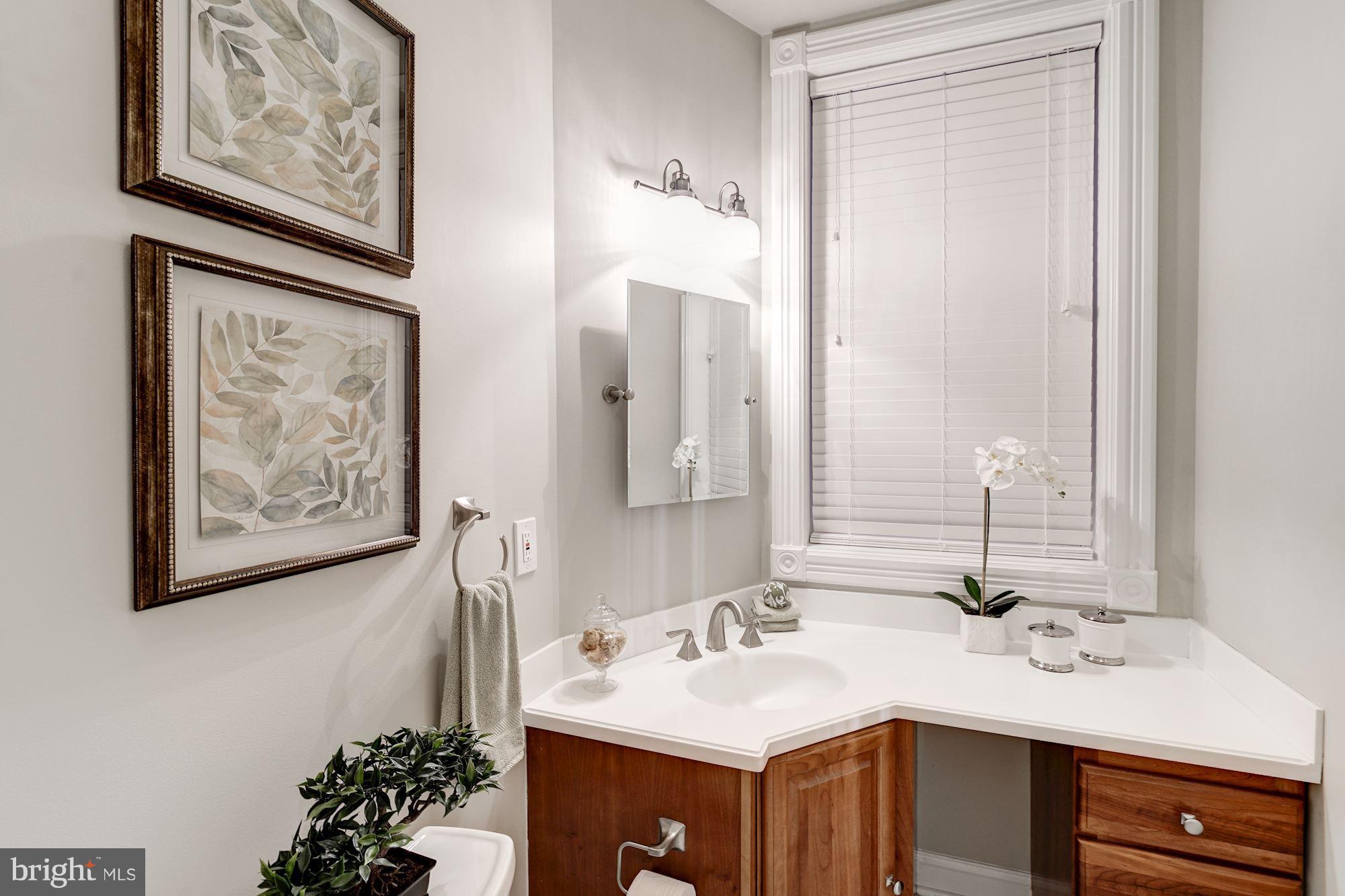 1307 R Street Northwest, Unit 3 Washington, DC 20009 - Photo 15 of 25 Bath (Master)