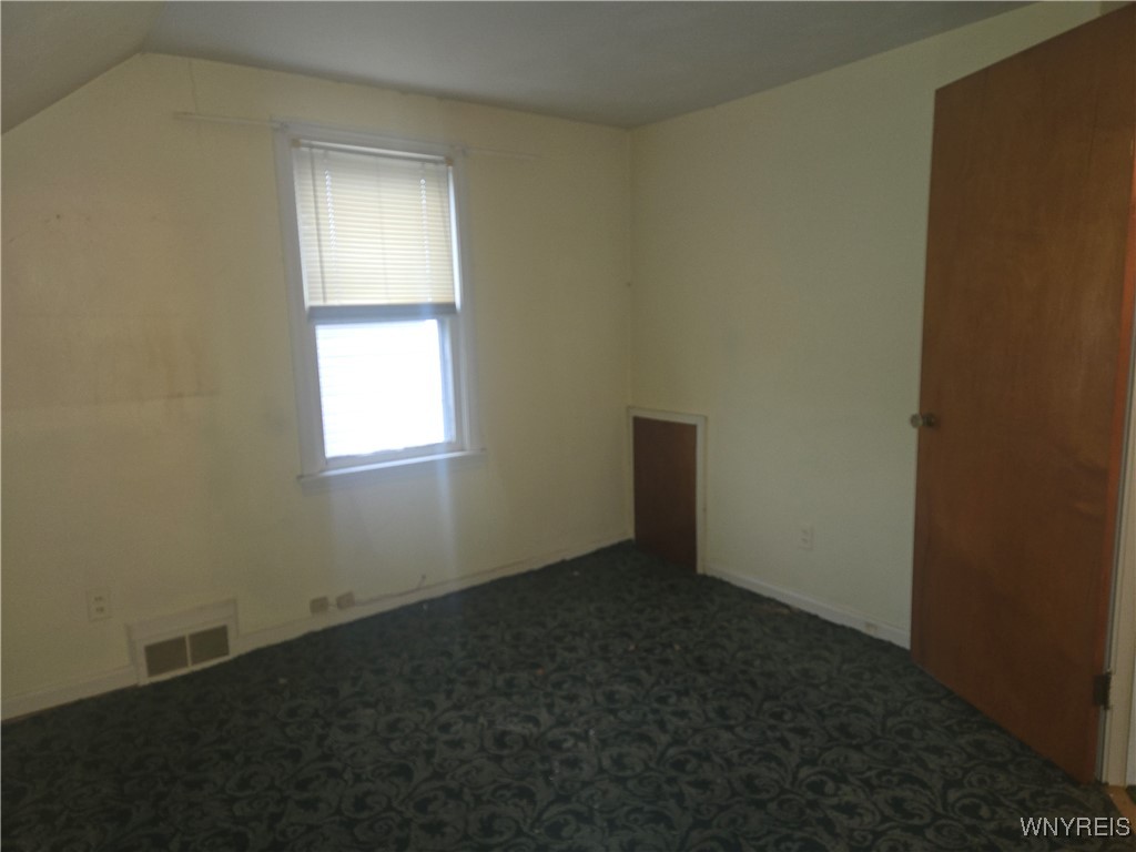 298 Lowell Road Tonawanda, NY 14217 - Photo 22 of 36