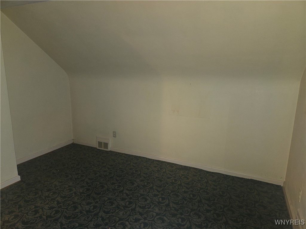 298 Lowell Road Tonawanda, NY 14217 - Photo 23 of 36