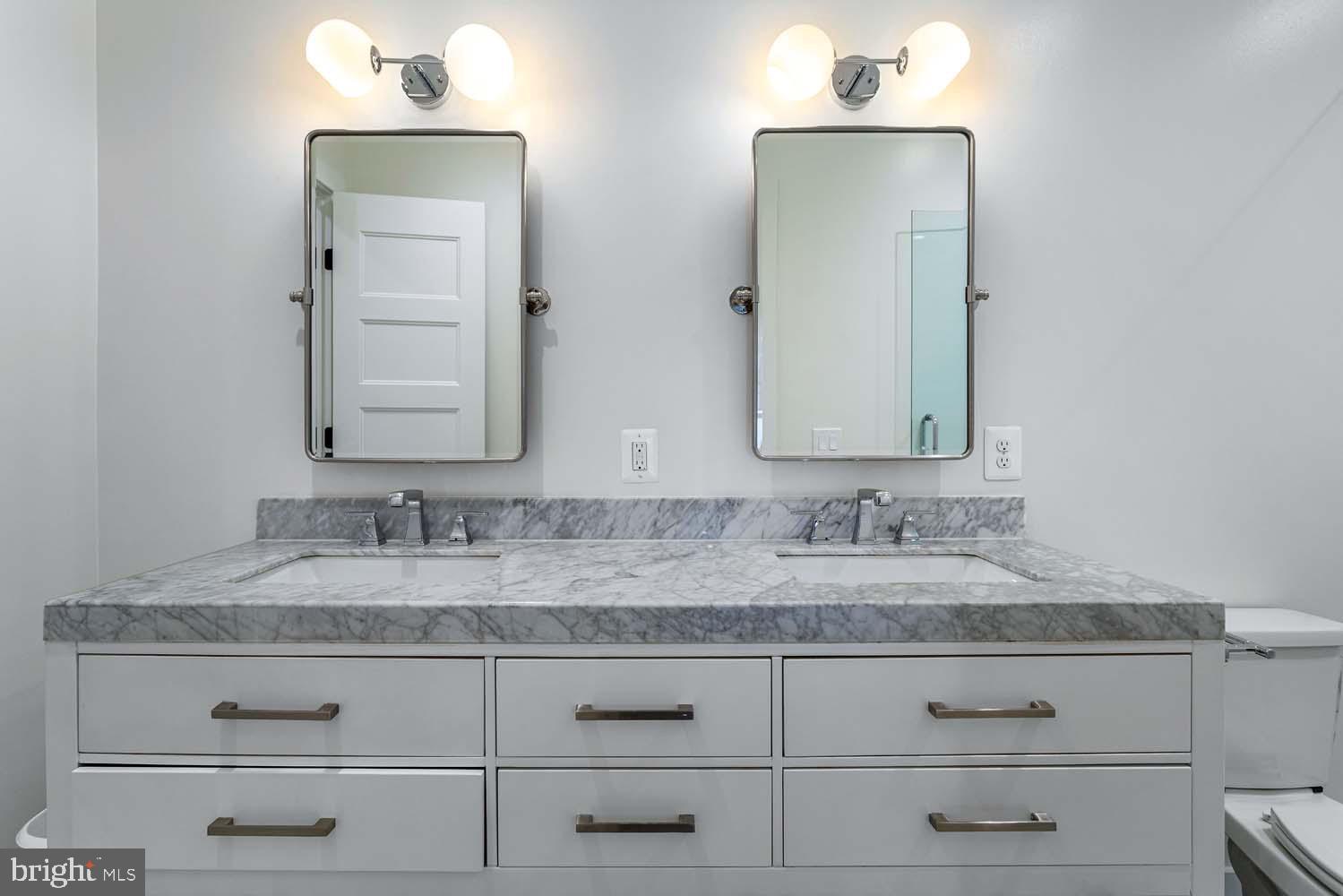 2465 18th Street Northwest, Unit 4 Washington, DC 20009 - Photo 17 of 21