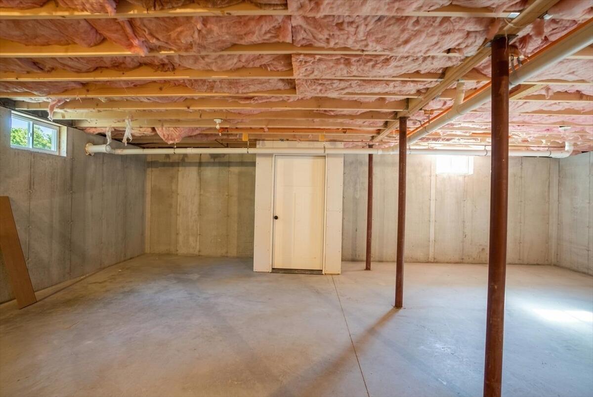 321 Pownal Road Freeport, ME 04032 - Photo 107 of 114 108-2026-04-07_Heather Roy_321 Pownal Rd