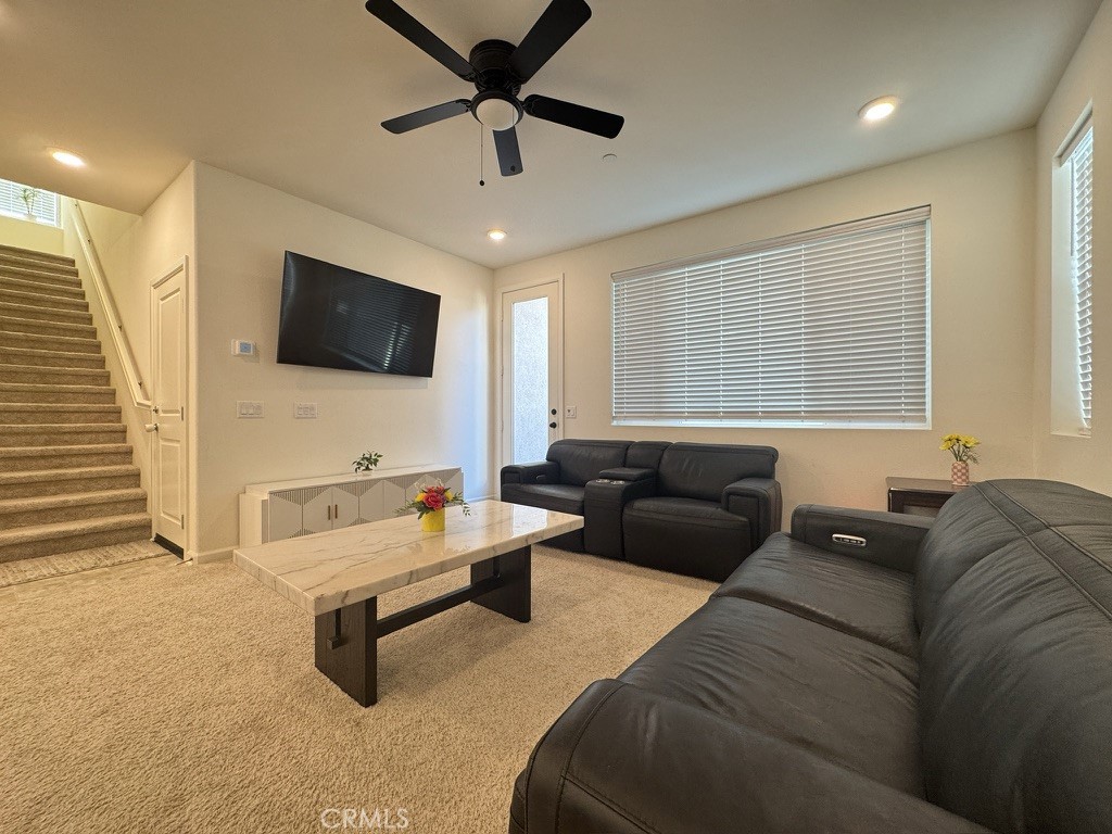 10201 Oxbow Loop Riverside, CA 92503 - Photo 18 of 39