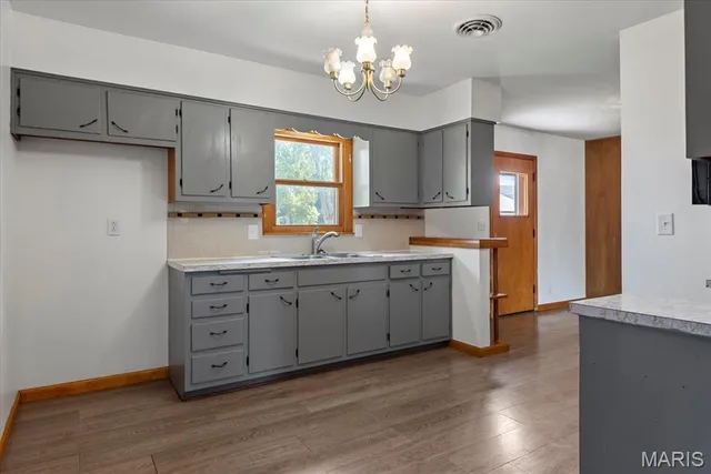 $85,000 | 112 North Wilson Street, Girard, IL 62640