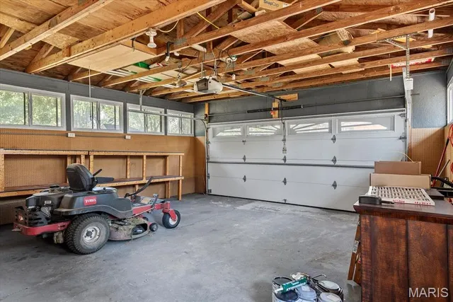 $85,000 | 112 North Wilson Street, Girard, IL 62640